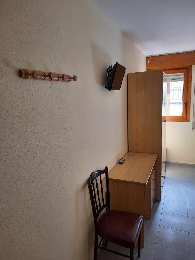 Habitaciones Pension El Parque Сабіньяніго Екстер'єр фото